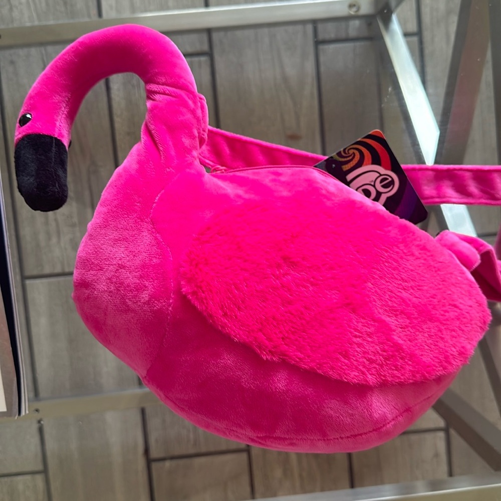 NWT! Flamingo Plush Bright Pink Crossbody Purse 🌴💕 FREE SHIPPING 💌